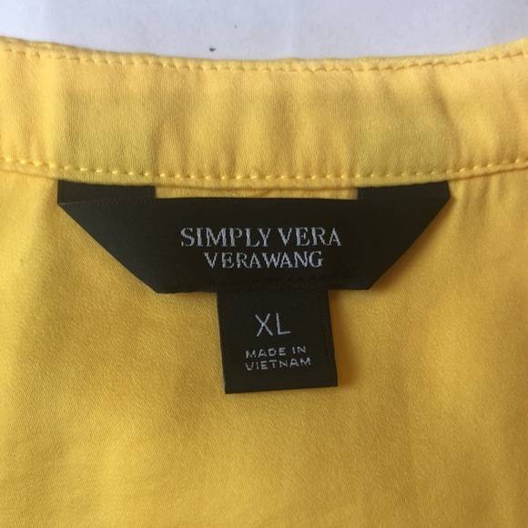 Simply Vera Wane Top Women Tunic Sheer Soft Yellow Round Neck 7 Buttons sz XL - Picture 5 of 11